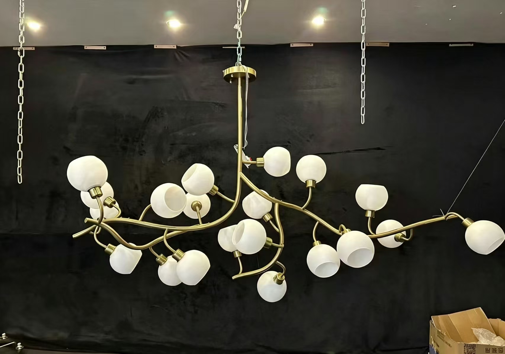 Customized Indoor Decoration Lighting Hotel Lobby Staircase Restaunrat Hall LED Project Chandelier