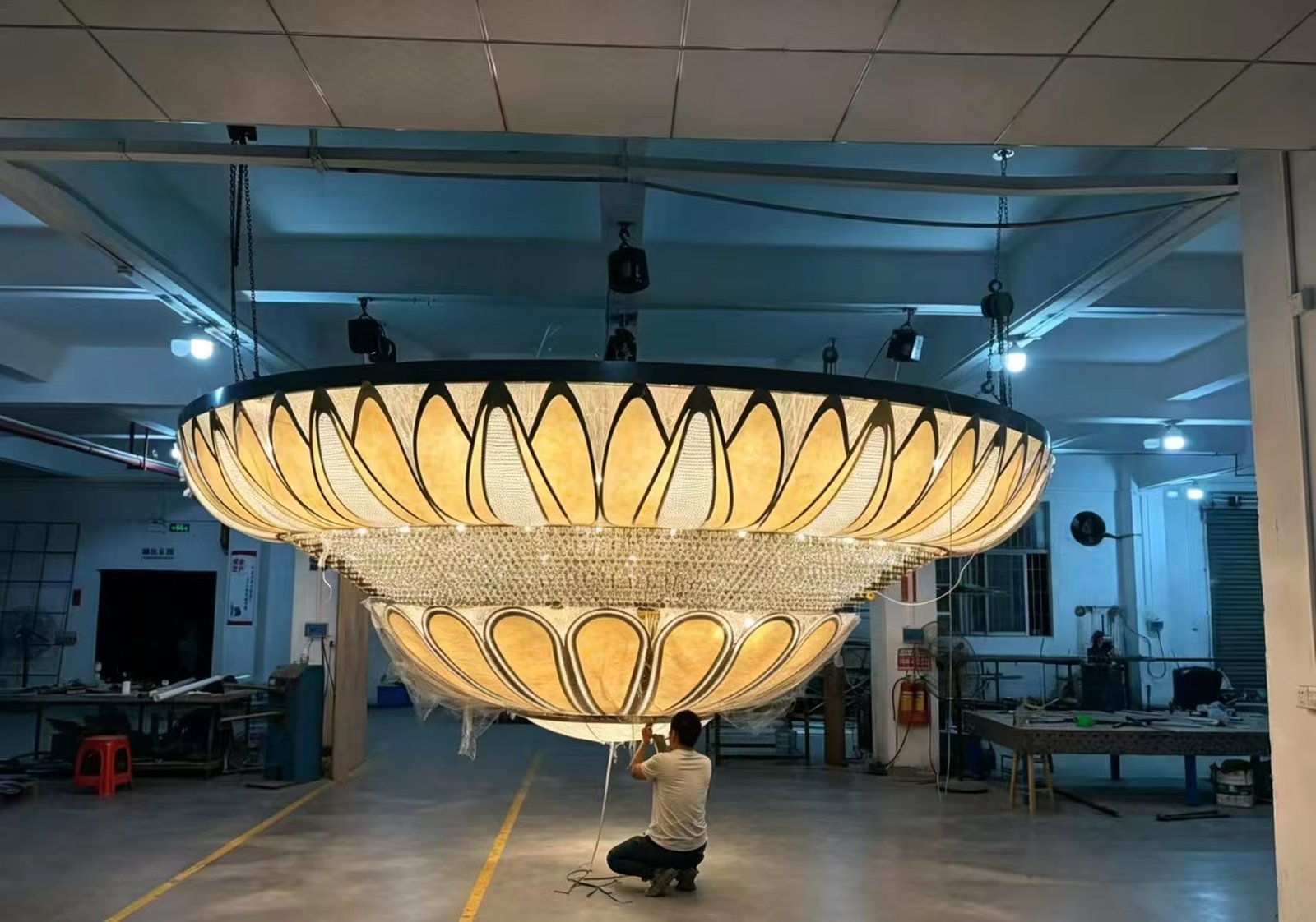 Factory Luxury Round Gold Indoor Decorative Hotel Living Room Villa Pendant Lamp Crystal Chandelier