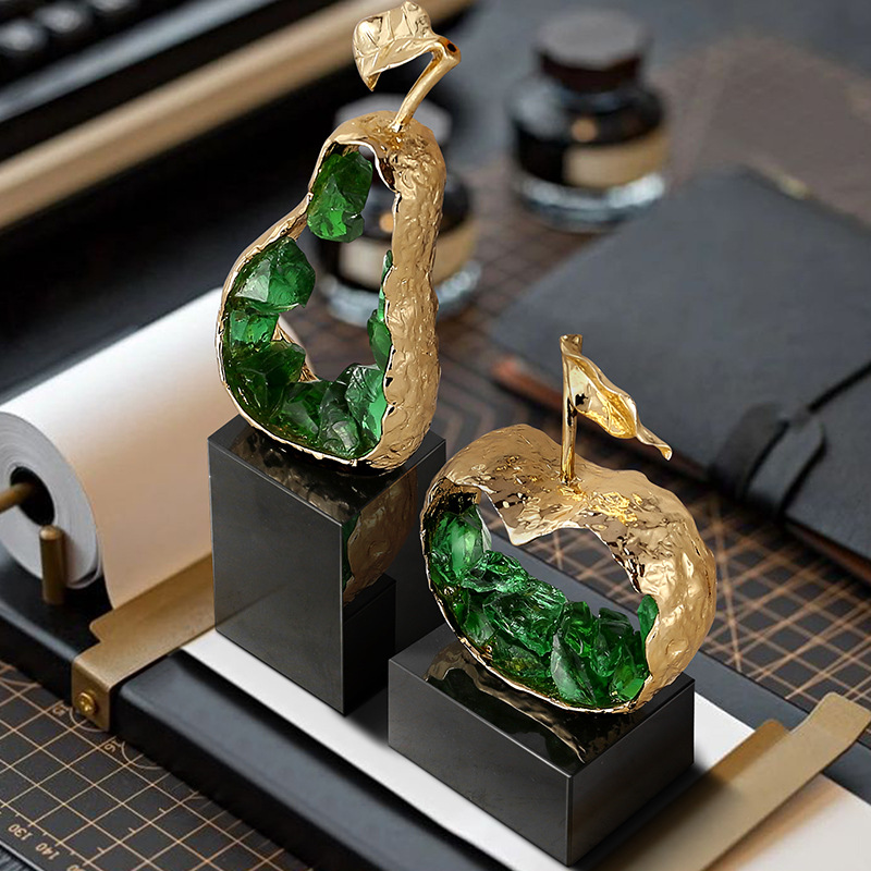 Luxury Metal Fruit Sculpture Green Crystal Stone Apple Pear Art Marble Base Home Office Hotel Decor OEM ODM Factory