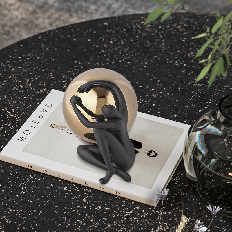 Custom Resin Crafts Home Decor Modern Simple Abstract Figure Holding Metal Golden Ball Statue Luxury Decorative Artwork Ornament