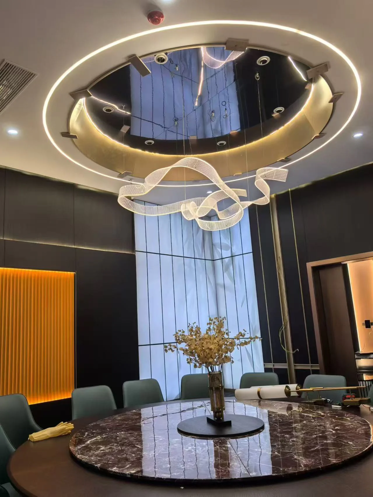 Project Streamers Modern Luxury Lamp Decoration Hanging Lighting Hotel Living Room Acrylic Led Chandelier